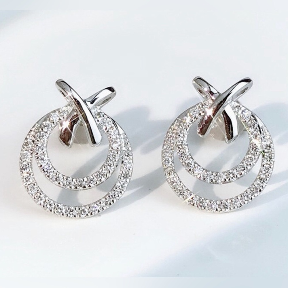 Sterling Silver 1.5 carat Moissanite Double Circle Stud Earrings - Picture 4 of 12